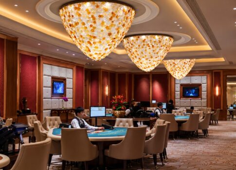 Venetian bespoke chandeliers